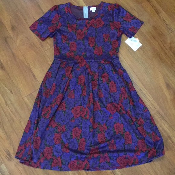 LuLaRoe Dresses & Skirts - Lularoe Amelia Dress